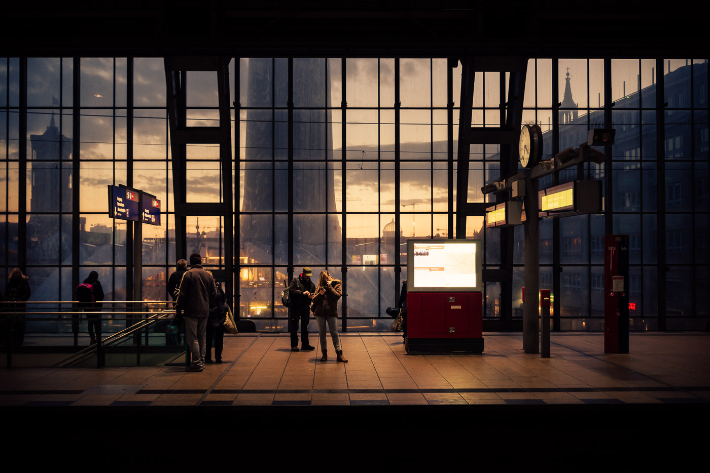 Bahnhof Alexanderplatz - Thomas Bechtle Fotograf