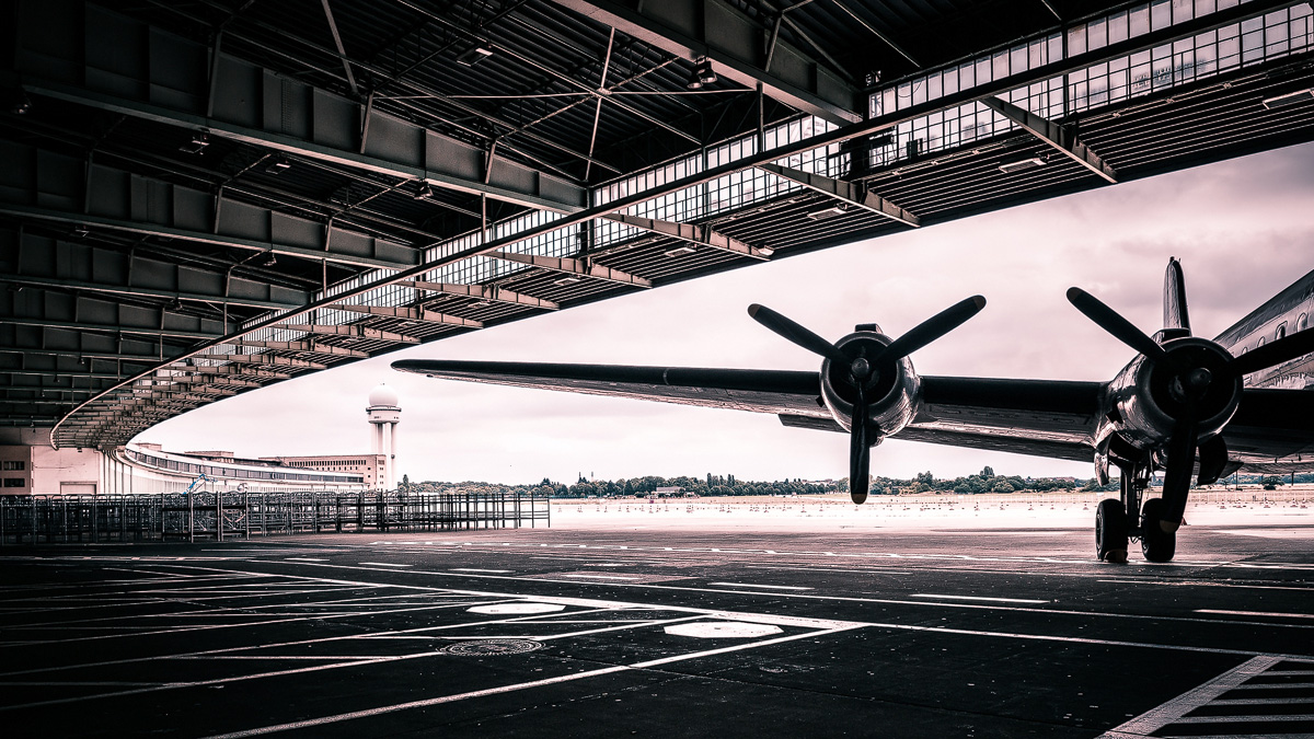 Flughafen Tempelhof - Hanger-Thomas-Bechtle-Fotografie
