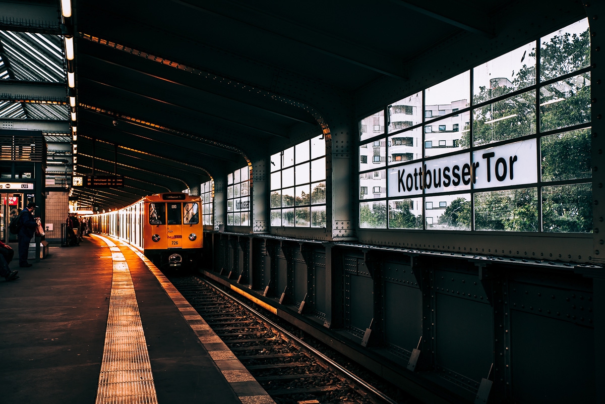 U-Bahnhof - Kottbusser Tor - 2 -Thomas-Bechtle-Fotografie