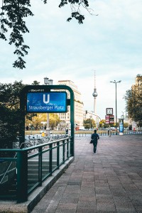 U-Bahnhof-Strausberger Platz - Thomas Bechtle Fotografie